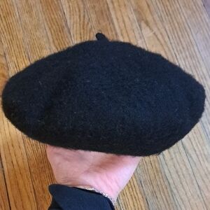Classic Black Beret